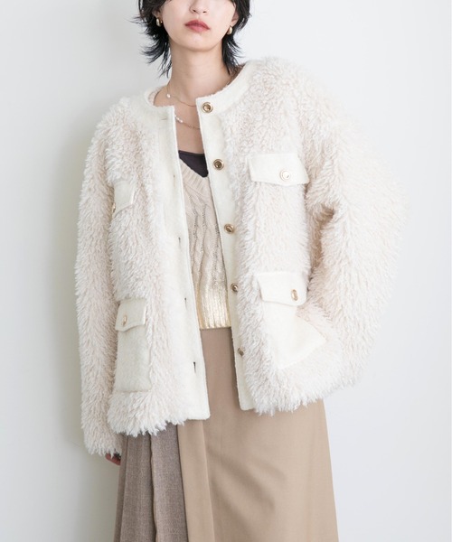 Eimee Law(エイミーロウ)の「アウトポケット ファージャケット(ノーカラージャケット・レディース・ブラック/アイボリー/ライトグレー・38)」の4枚目の写真