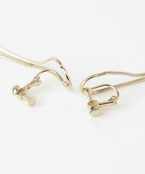 KBF（ケイビーエフ）の「ロングオーバルチェーンイヤリング（イヤリング・レディース・シルバー/ゴールド・ONE）」の10枚目の写真