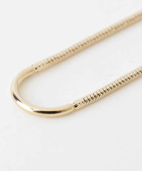 KBF（ケイビーエフ）の「ロングオーバルチェーンイヤリング（イヤリング・レディース・シルバー/ゴールド・ONE）」の11枚目の写真