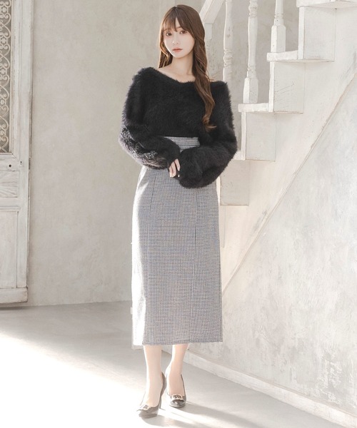 Julia Boutique(ジュリアブティック)の「前後ネックボリュームシャギータッチニットトップス/23589(ニット/セーター・レディース・ブラック/オフホワイト・ONE)」の10枚目の写真