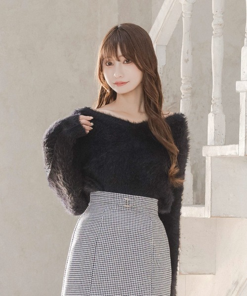 Julia Boutique(ジュリアブティック)の「前後ネックボリュームシャギータッチニットトップス/23589(ニット/セーター・レディース・ブラック/オフホワイト・ONE)」の13枚目の写真