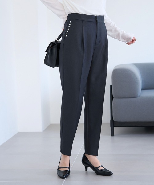 ROPE' PICNIC（ロペピクニック）の「パールディティールパンツ/セットアップ対応（その他パンツ・レディース・サックスブルー/オフホワイト/ネイビー・40/38/36）」の2枚目の写真