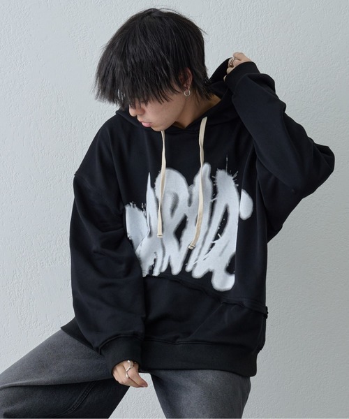 COLONY 2139（コロニートゥーワンスリーナイン）の「裏毛キリカエパーカー（パーカー・メンズ・グレー/ブラック・MEDIUM/LARGE）」の17枚目の写真