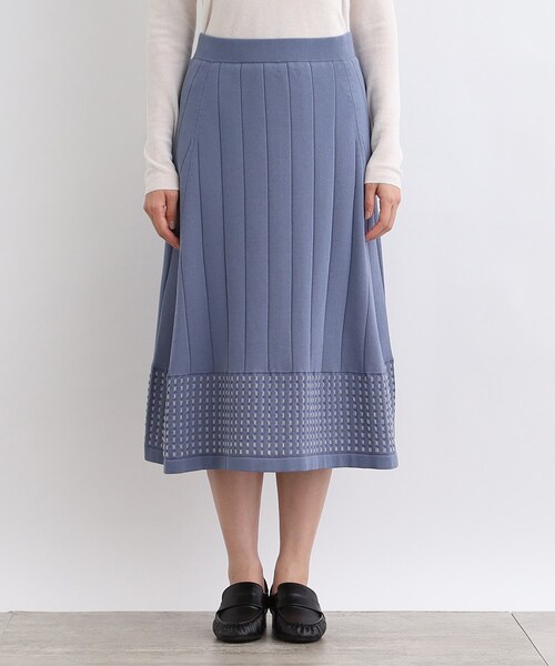 INDIVI（インディヴィ）の「◆【洗える／裾シアー】スクエアシアーニットスカート（スカート・レディース・ブラック/ライトブルー/ナチュラル・05/36/38/03/13/15 /19）」の7枚目の写真