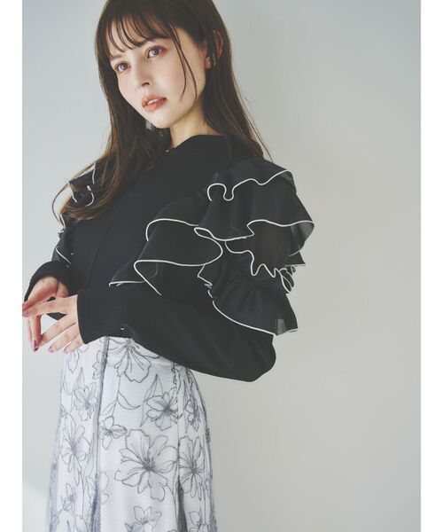 dazzlin（ダズリン）の「フロントホック長袖フリルトップス（Tシャツ/カットソー・レディース・ブラック/オフホワイト/グレー/ベージュ・FREE）」の7枚目の写真