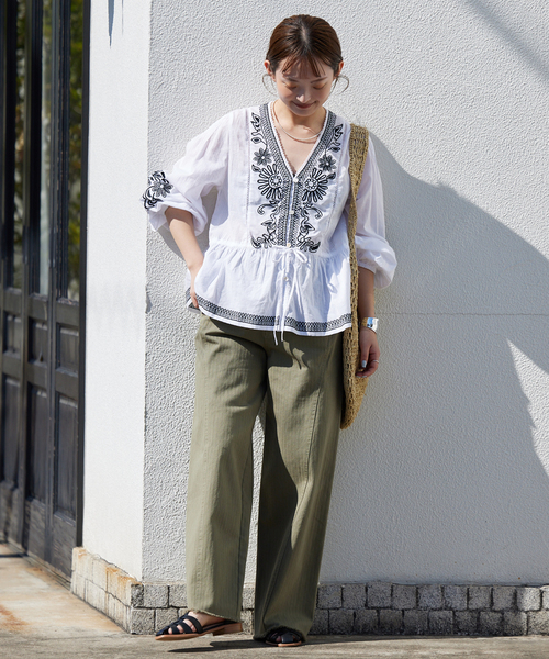 SLOBE IENA（スローブイエナ）の「《追加》フラワー刺しゅうペプラムブラウス（シャツ/ブラウス・レディース・ホワイト系その他/ホワイト・FREE）」の9枚目の写真