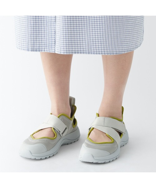 無印良品(ムジルシリョウヒン)の「スニーカーサンダル(サンダル・レディース・グレー/ライトベージュ/ブラック・XXL/XL/L/M/S/XS)」の14枚目の写真