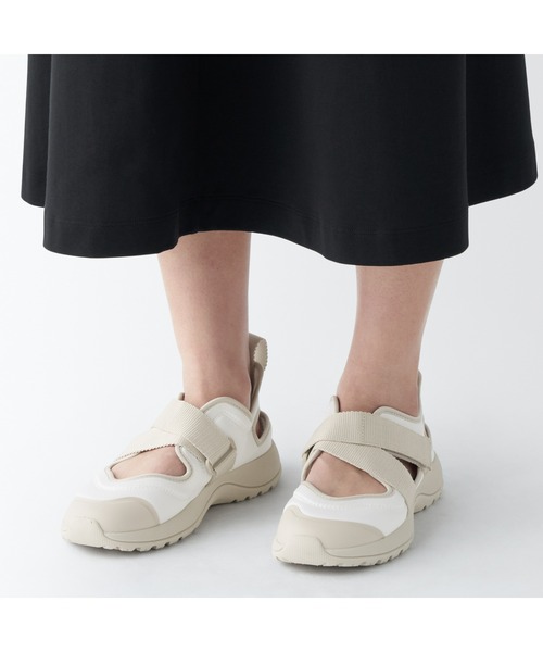 無印良品(ムジルシリョウヒン)の「スニーカーサンダル(サンダル・レディース・グレー/ライトベージュ/ブラック・XXL/XL/L/M/S/XS)」の21枚目の写真