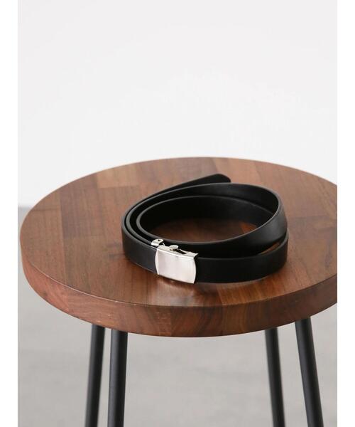 Lugnoncure（ルノンキュール）の「合皮ガチャベルト（ベルト・レディース・ブラック/オフホワイト・F）」の2枚目の写真