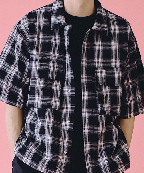 Universal Style Wear(ユニバーサルスタイルウェア)の「Universal Style Wear シアサッカー チェック ユーティリティー シャツ(シャツ/ブラウス・メンズ・ネイビー/グリーン/キャメル/ブラック・MEDIUM/LARGE/X-LARGE)」の8枚目の写真
