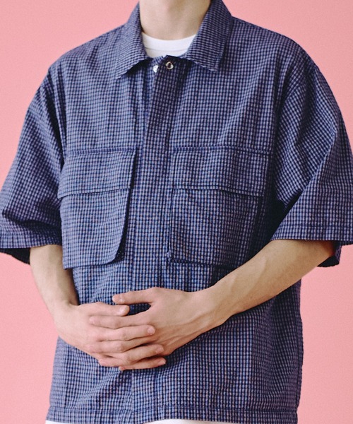 Universal Style Wear(ユニバーサルスタイルウェア)の「Universal Style Wear シアサッカー チェック ユーティリティー シャツ(シャツ/ブラウス・メンズ・ネイビー/グリーン/キャメル/ブラック・MEDIUM/LARGE/X-LARGE)」の10枚目の写真