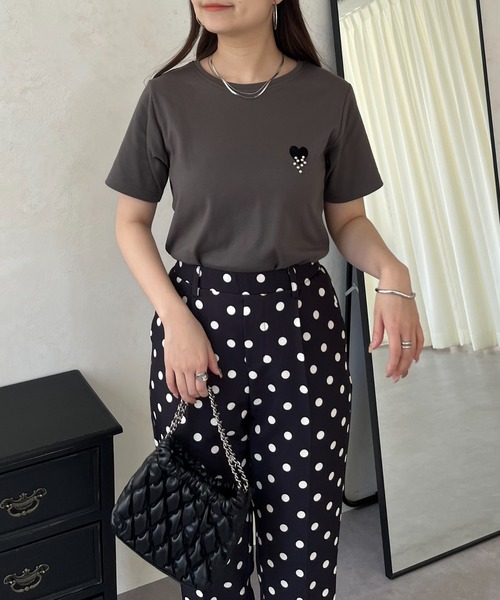 prose verse(プロズヴェール)の「フロッキーハートランダムパールTシャツ(Tシャツ/カットソー・レディース・チャコールグレー/オフホワイト・フリ-)」の13枚目の写真