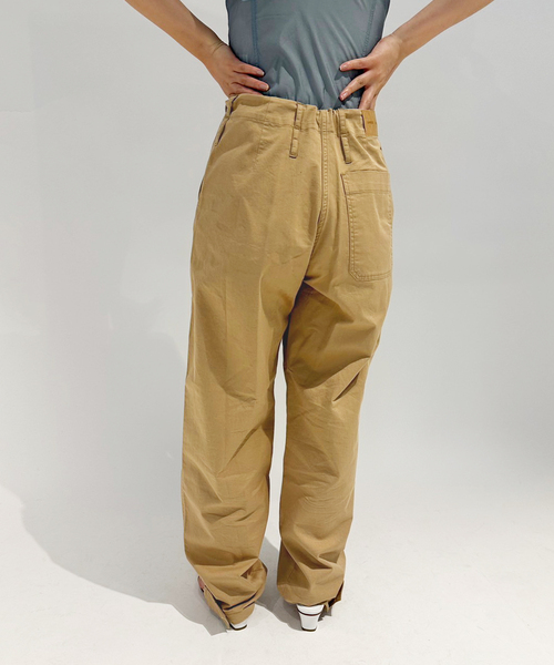 EDIT. FOR LULU（エディットフォールル）の「【SAMSOE SAMSOE / サムソーサムソー】チノパンツ（チノパンツ・レディース・ベージュ・SMALL）」の2枚目の写真