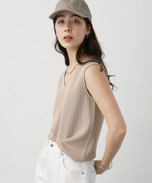 saloon(サルーン)の「SALOON(サルーン)/ Vネックラメノースリニット【手洗い可】(ニット/セーター・レディース・オフホワイト/ブラック/ベージュ・FREE)」の20枚目の写真