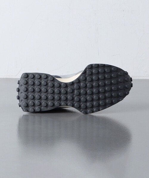 NEW BALANCE（ニューバランス）の「＜New Balance＞U327 スニーカー（スニーカー・レディース・オフホワイト/グレー・22.5cm/24.5cm/24cm/25cm/23.5cm/23cm）」の11枚目の写真