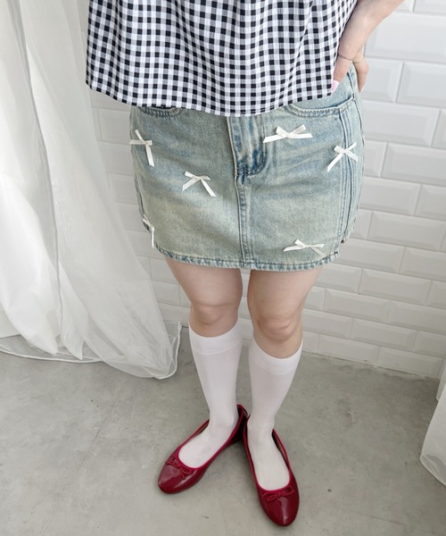 Loueme(ルエム)の「メニーリボンデニムミニスカート(スカート・レディース・ライトブルー・S/M)」の3枚目の写真