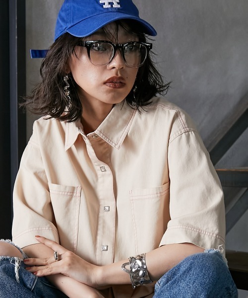 GEVS.(ジェイヴィス)の「<大きいサイズ> 配色ステッチチュニックシャツ GEVS.(シャツ/ブラウス・レディース・ブラック/ベージュ・3L/4L/5L/L/LL)」の3枚目の写真