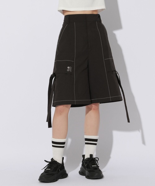 Anui（アニュイ）の「【UNISEX/2サイズ展開】スケーターハーフパンツ（カーゴパンツ・レディース・ブラウン/ブラック・MEDIUM/SMALL）」の2枚目の写真