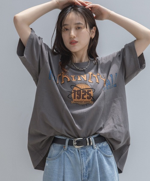 SIGNAL SPORTS（シグナルスポーツ）の「SIGNAL SPORTS/リメイク風プリントルーズT（Tシャツ/カットソー・レディース・ホワイト/ブラック/ブルー・FREE）」の3枚目の写真