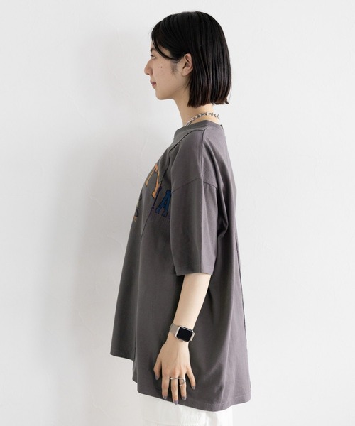 SIGNAL SPORTS（シグナルスポーツ）の「SIGNAL SPORTS/リメイク風プリントルーズT（Tシャツ/カットソー・レディース・ホワイト/ブラック/ブルー・FREE）」の21枚目の写真