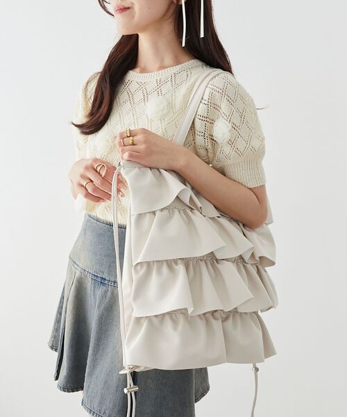 MAJESTIC LEGON（マジェスティックレゴン）の「2wayフリルナップサック（バックパック/リュック・レディース・アイボリー/ブラック・FREE）」の4枚目の写真