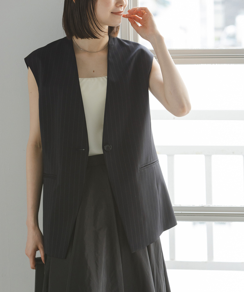 美品✨️⭐︎Nobleノーブル　ジレ 2024 紺　きれいめストライプ　ベスト 美品✨️⭐︎Nobleノーブル ジレ 2024 紺 きれいめストライプ ベスト