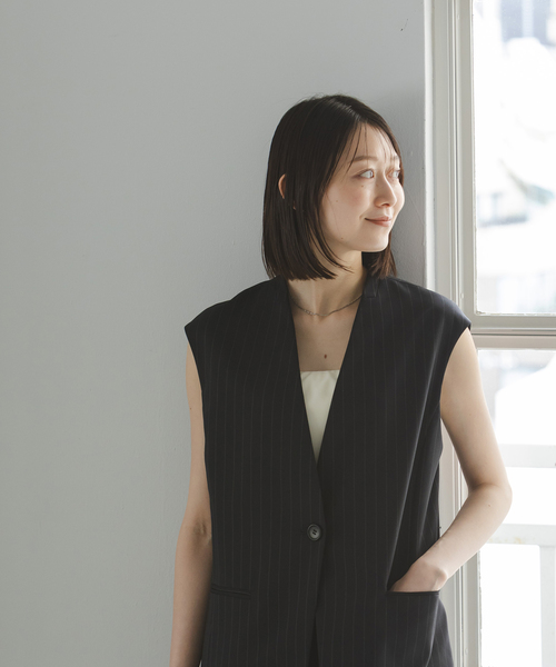 Noble（ノーブル）の「ストライプツイルストレッチVカラージレ（ベスト
