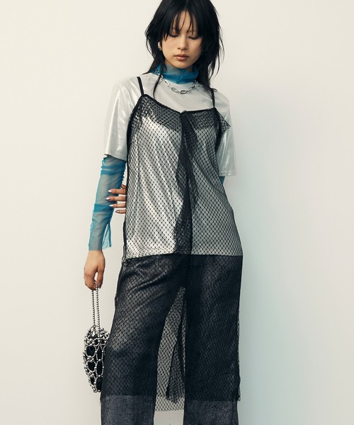 uyu.(ウユ)の「Mesh Sheer Ruffle Cami Dress / メッシュシアーフリルキャミワンピース【uyu./ウユ】(ワンピース・レディース・ブラック/ピンク・FREE)」の2枚目の写真