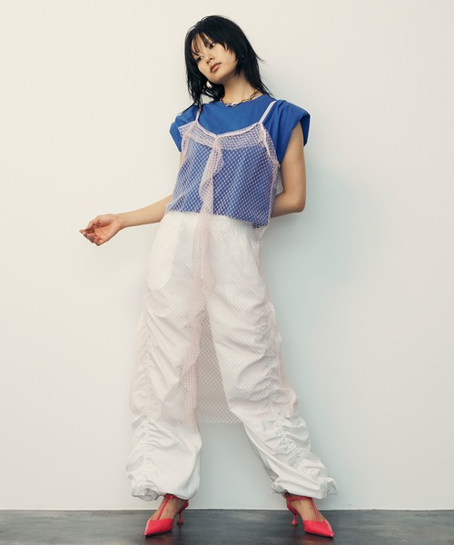 uyu.(ウユ)の「Mesh Sheer Ruffle Cami Dress / メッシュシアーフリルキャミワンピース【uyu./ウユ】(ワンピース・レディース・ブラック/ピンク・FREE)」の15枚目の写真