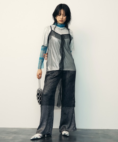 uyu.(ウユ)の「Mesh Sheer Ruffle Cami Dress / メッシュシアーフリルキャミワンピース【uyu./ウユ】(ワンピース・レディース・ブラック/ピンク・FREE)」の6枚目の写真