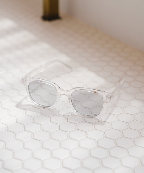 Kastane（カスタネ）の「【UVカット率99％/ケース付き】クリアレンズサングラス（サングラス・レディース・クリア/グレー・FREE）」の3枚目の写真