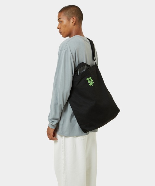 HUF(ハフ)の「MEGABLAST 2WAY TOTE BAG / HUF ハフ コットンキャンバス トートバッグ A4(トートバッグ・メンズ・ナチュラル/ブラック・ONE SIZE)」の12枚目の写真