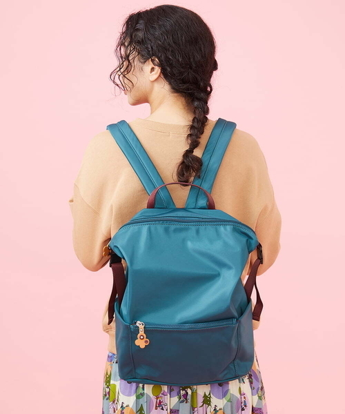 Jocomomola（ホコモモラ）の「ナイロンスクエアリュック（バックパック