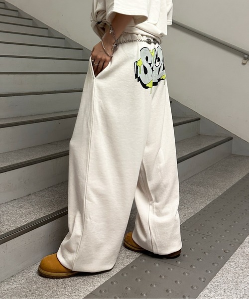 フロントデザインスウェット【SANSeLF】sanw23a021 SANSeLF（サンセルフ）の「アートヴィンテージスウェット