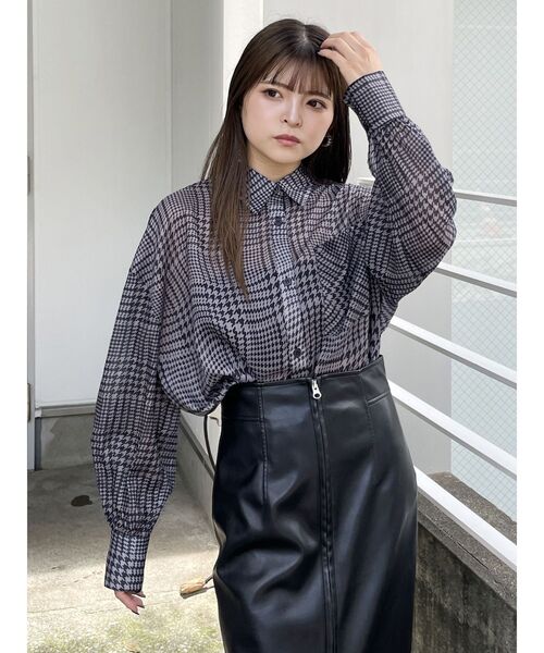 MURUA（ムルーア）の「ウェーブチェックシアーシャツ（シャツ/ブラウス・レディース・グレー/パープル・FREE）」の13枚目の写真