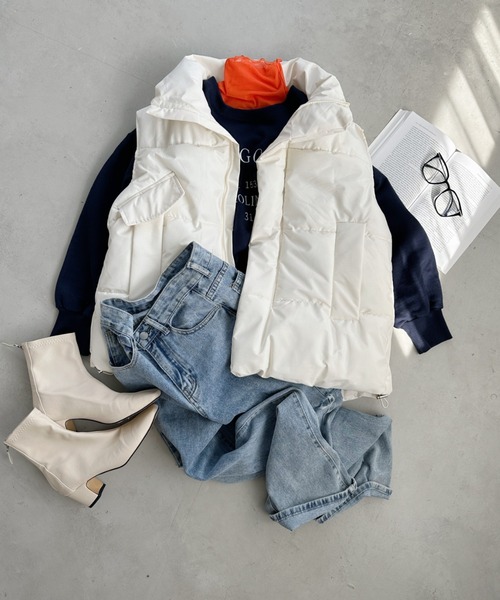wears(ウェアーズ)の「スタンドカラーフェイクダウン/中綿オーバーサイズベスト(ダウンベスト・レディース・ブラック/アイボリー・L/M/S)」の17枚目の写真