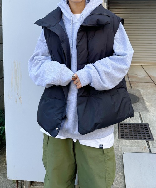 wears(ウェアーズ)の「スタンドカラーフェイクダウン/中綿オーバーサイズベスト(ダウンベスト・レディース・ブラック/アイボリー・L/M/S)」の18枚目の写真