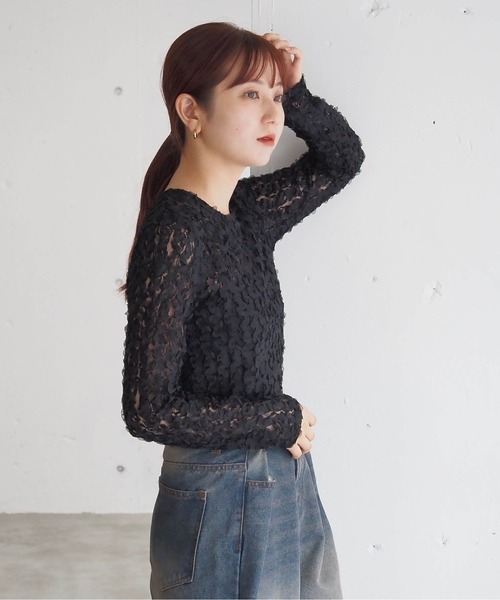 tiptop(ティップトップ)の「シアーフリルレースクルーネックロンT(Tシャツ/カットソー・レディース・ブラック/オフホワイト・FREE)」の16枚目の写真