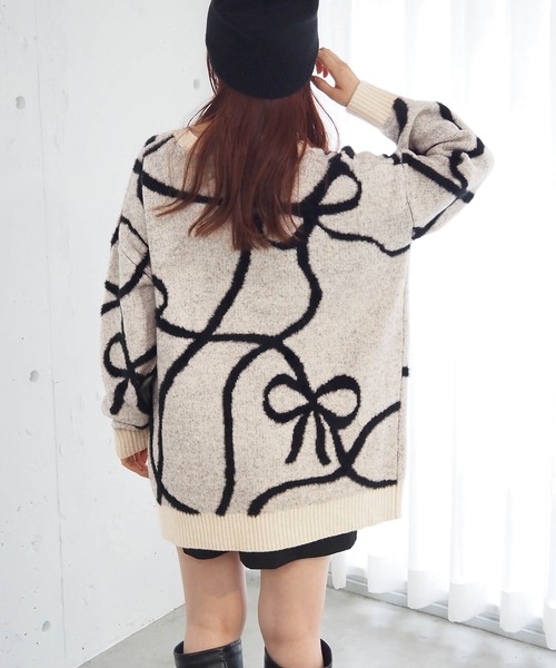 tiptop（ティップトップ）の「フェザーモールリボンVネックカーディガン（カーディガン/ボレロ・レディース・アイボリー/ブラック/チャコールグレー/ブルー・FREE）」の10枚目の写真