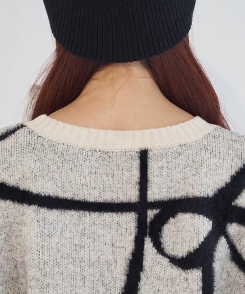 tiptop（ティップトップ）の「フェザーモールリボンVネックカーディガン（カーディガン/ボレロ・レディース・アイボリー/ブラック/チャコールグレー/ブルー・FREE）」の14枚目の写真