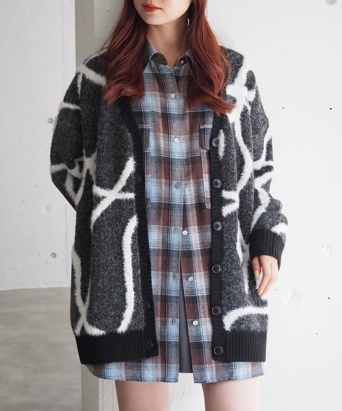 tiptop（ティップトップ）の「フェザーモールリボンVネックカーディガン（カーディガン/ボレロ・レディース・アイボリー/ブラック/チャコールグレー/ブルー・FREE）」の20枚目の写真