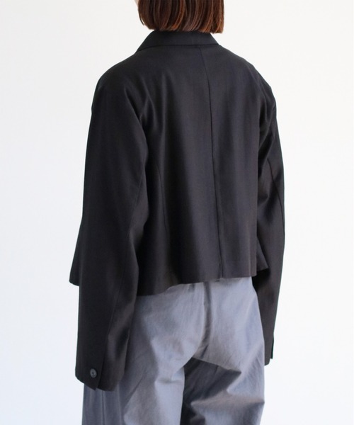 cepo（セポ）の「ショート丈イージーテーラードダブルジャケット（テーラードジャケット・レディース・ブラック/ブラウン・M）」の7枚目の写真
