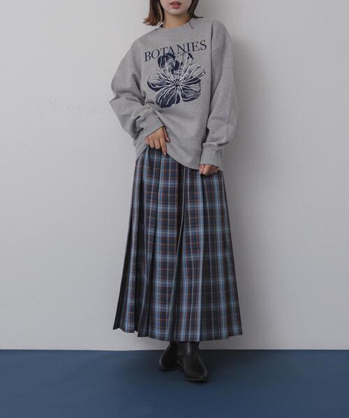 SENSE OF PLACE by URBAN RESEARCH（センスオブプレイスバイアーバンリサーチ）の「シシュウグラフィックルーズスウェット（スウェット・レディース・その他1/その他2/その他3/その他4・ONE）」の12枚目の写真