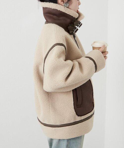 CIAOPANIC TYPY（チャオパニックティピー）の「【WEB限定】ボアB-3ジャケット（ムートンコート・レディース・ベージュ/ブラック・ONE SIZE）」の13枚目の写真