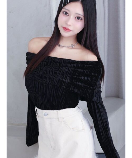 EATME（イートミー）の「ベロアプリーツTOP（Tシャツ/カットソー・レディース・ブラック/アイボリー/ピンク・FREE）」の2枚目の写真