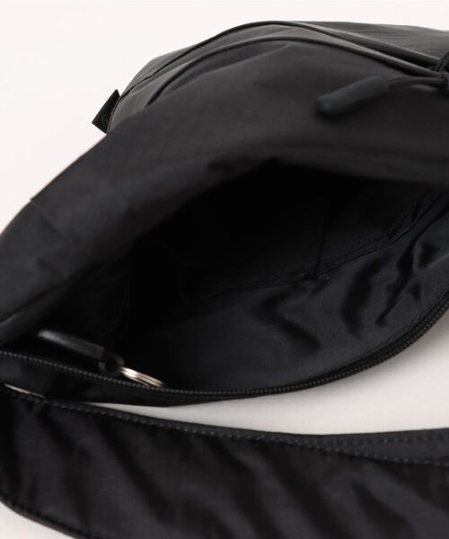 SML（エスエムエル）の「RIP-STOP HUNTING BAG / ハンティングバッグ（ショルダーバッグ・メンズ・ブラック/グレー・FREE）」の4枚目の写真