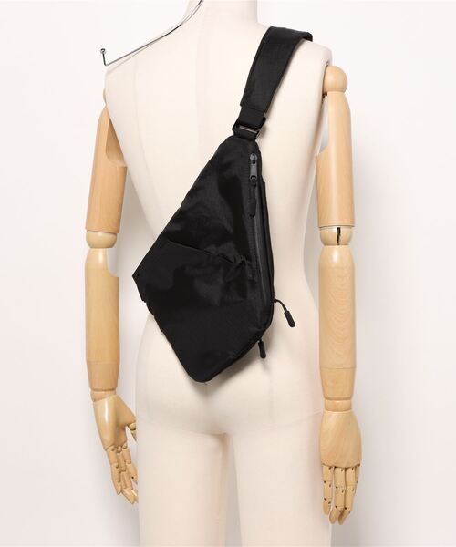 SML（エスエムエル）の「RIP-STOP HUNTING BAG / ハンティングバッグ（ショルダーバッグ・メンズ・ブラック/グレー・FREE）」の5枚目の写真