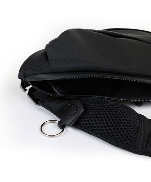 SML（エスエムエル）の「RIP-STOP HUNTING BAG / ハンティングバッグ（ショルダーバッグ・メンズ・ブラック/グレー・FREE）」の10枚目の写真