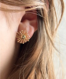 フルールデイジーピアス