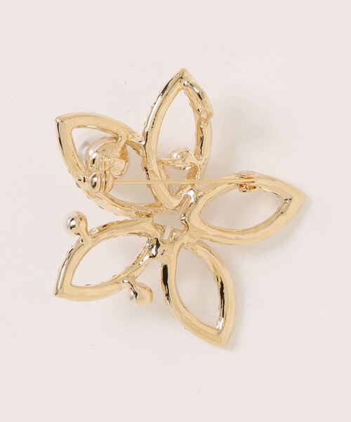 Cepica（セピカ）の「キラキラフラワーブローチ【フォーマル